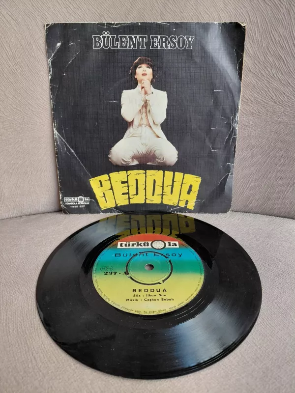 Bülent Ersoy – Beddua / İşte Bizim Hikayemiz - 1980 Türkiye  Basım 45’lik  Plak-2.el