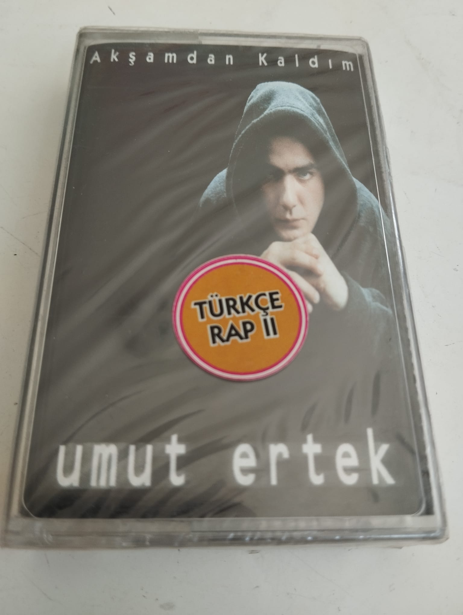 Umut Ertek – Akşamdan Kaldım - 2001 Türkiye Basım Kaset Albüm/ Açılmamış Ambalajlı