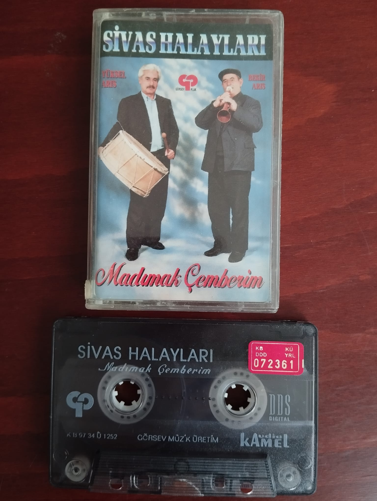 Bekir Arıs /Yüksel Arıs – Sivas Halayları Madımak -  1997 Türkiye Basım  Kaset Albüm-2.el