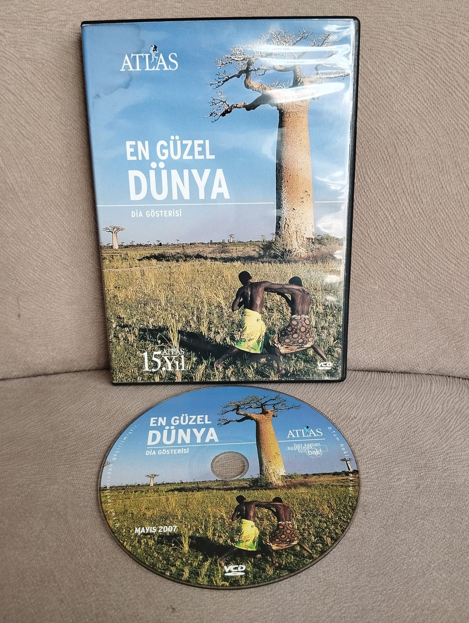 EN GÜZEL DÜNYA - Dia Gösterisi   - VCD Film-2.EL