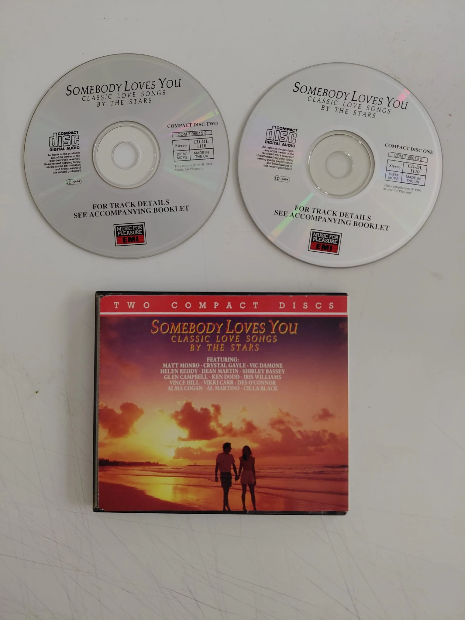 Somebody Loves You ( Crystal Gayle , Al Martino..)  –  1991 İngiltere Basım - 2xCD Albüm-2.el