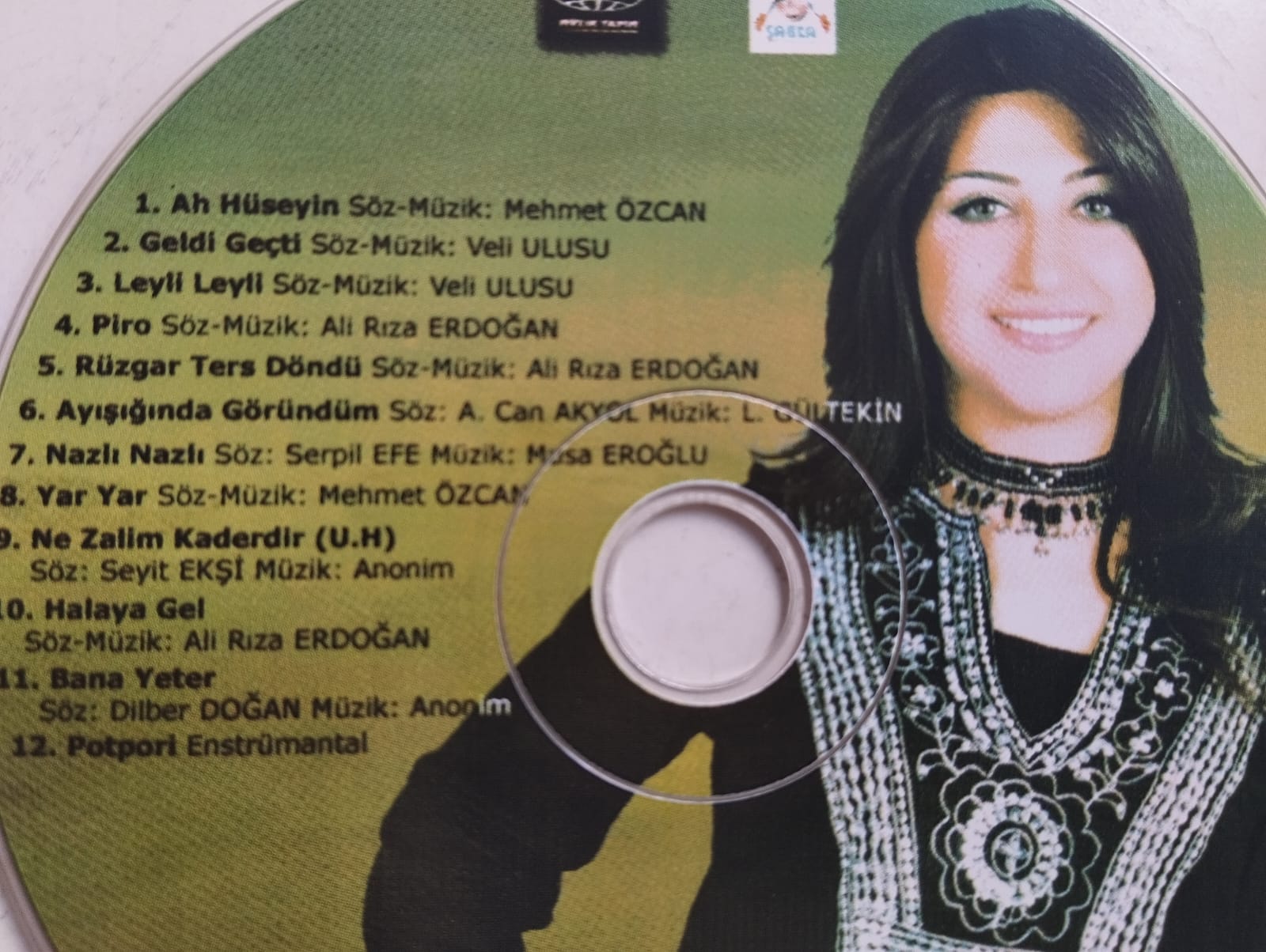 Nesrin Ulusu / Leyli Leyli -  Türkiye Basım 2. El CD Albüm