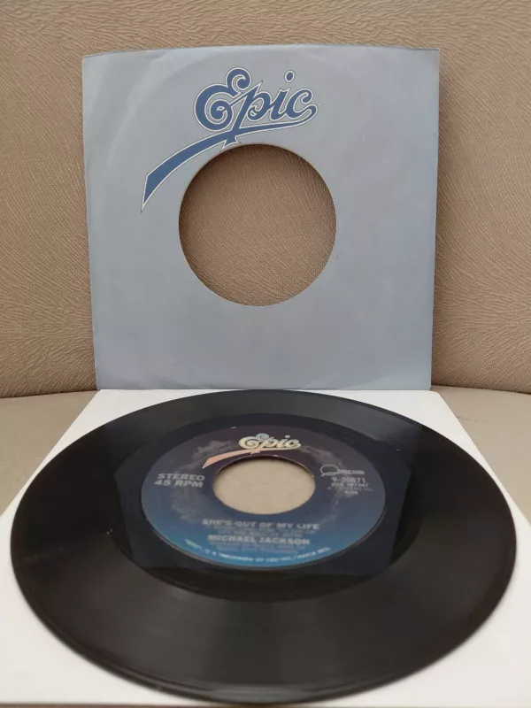 MICHAEL JACKSON  – She’s Out Of My Life / Get On The Floor -  1980 USA Basım 45’lik Plak-2.el