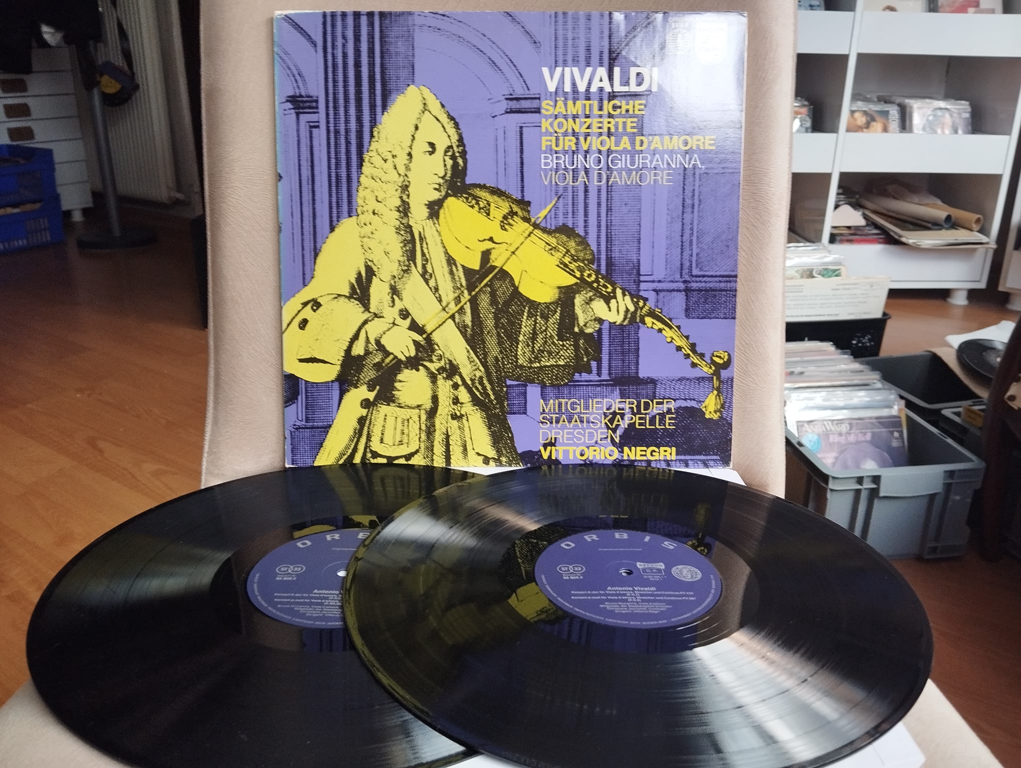 VIVALDI - Sämtliche Konzerte Für Viola D’Amore - Almanya Basım 33’lük 2x LP Albüm Plak- 2.El