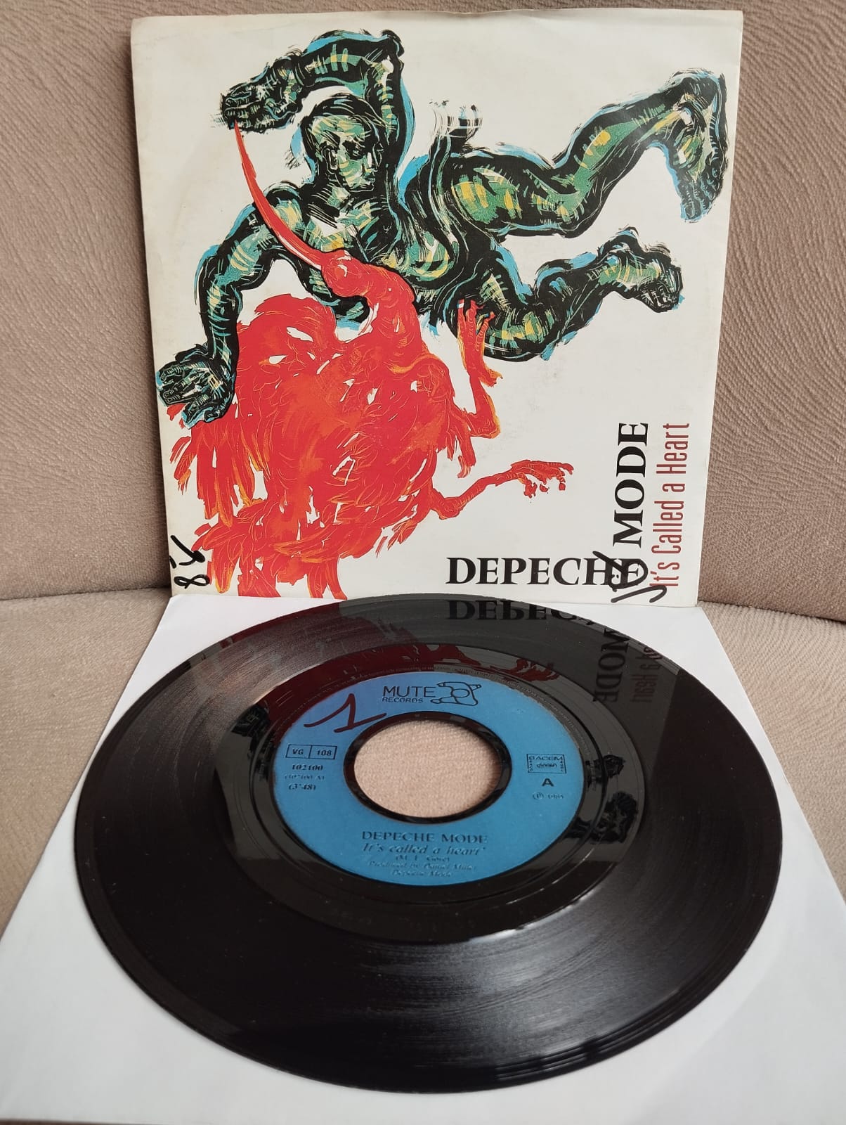 Depeche Mode ‎– It’s Called A Heart  - 1985 Fransa Basım 45 lik Plak-2.el