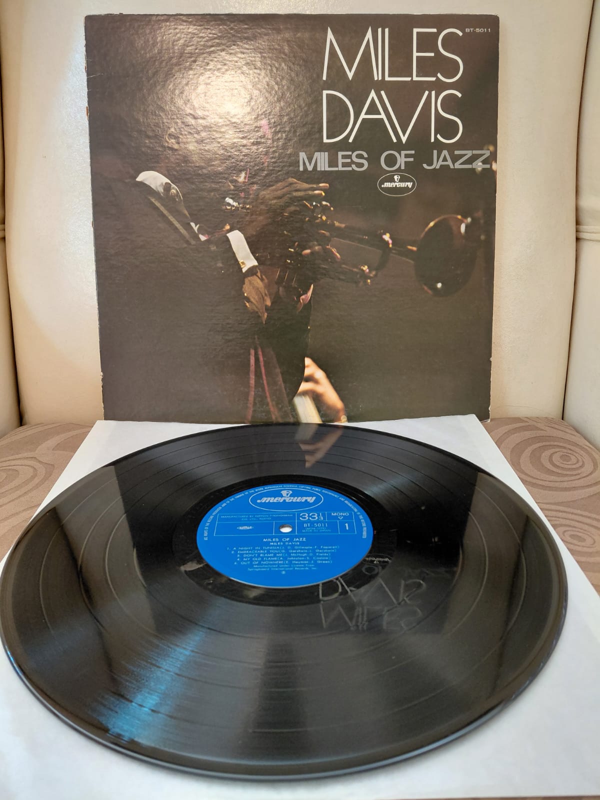 Miles Davis – Miles Of Jazz -1975 Japonya Basım Albüm -33 lük LP Plak -2.el