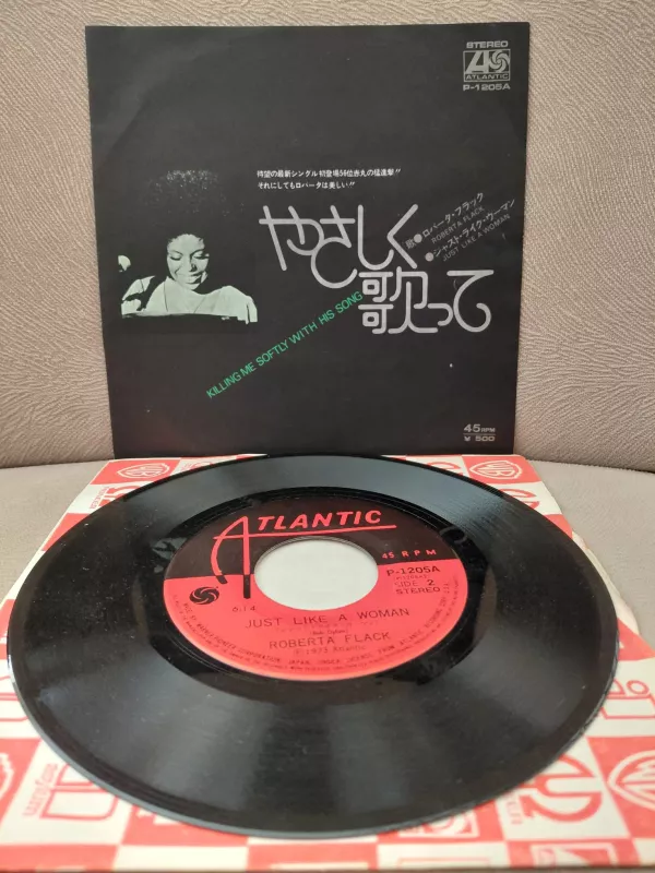 Roberta Flack  –  Killing Me Softly With His Song - 1973  Japonya Basım 45lik Plak-2.el