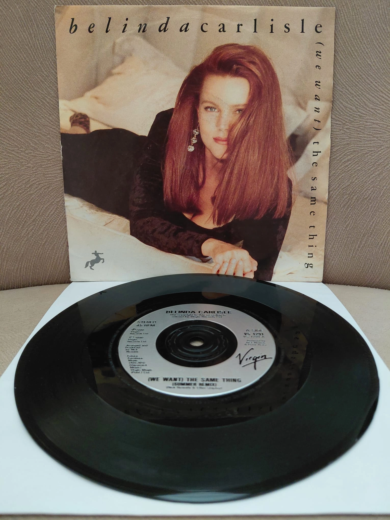 Belinda Carlisle  – (We Want) The Same Thing  - 1990  İngiltere Basım 45’lik  Plak