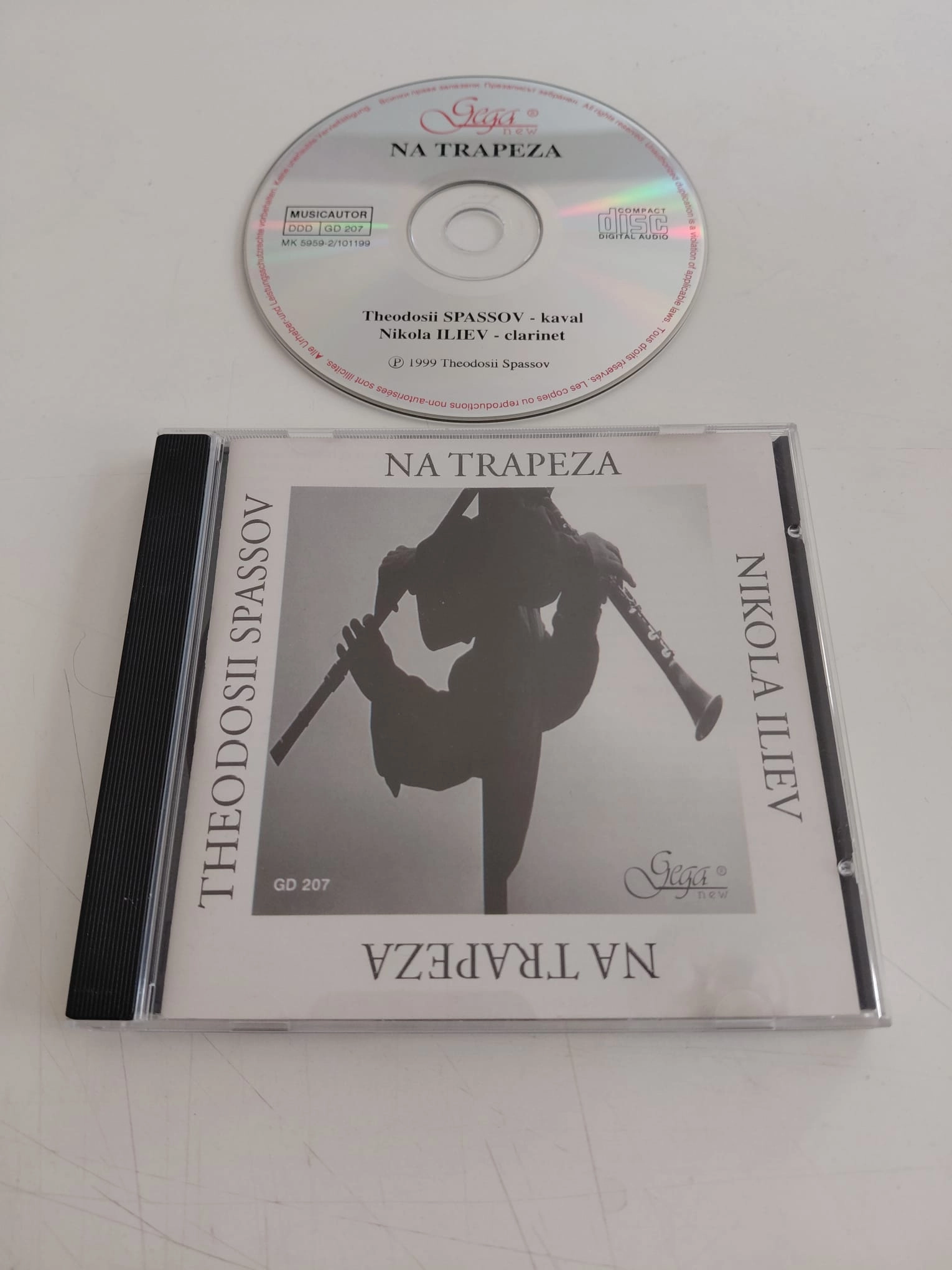 Theodosii Spassov & Nikola Iliev  – Na Trapeza  - 1999  Bulgaristan Basım - CD Albüm-2.el