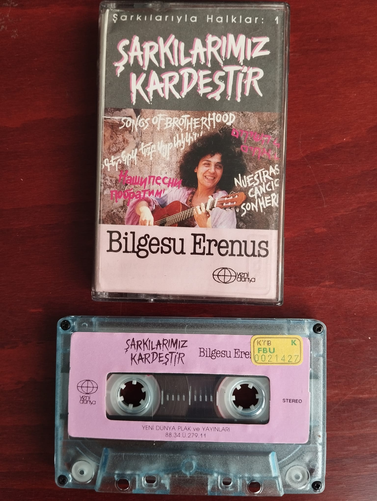 BİLGESU ERENUS - Şarkılarımız Kardeştir- 1988 Türkiye Basım KASET ALBÜM-2.EL