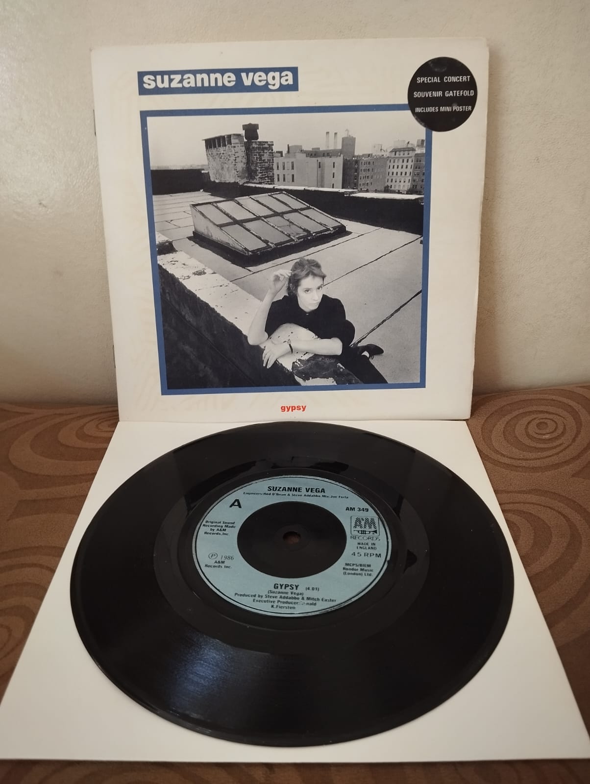 Suzanne Vega ‎ -  Gypsy - 1986 İngiltere Basım 45 lik Plak-2.EL