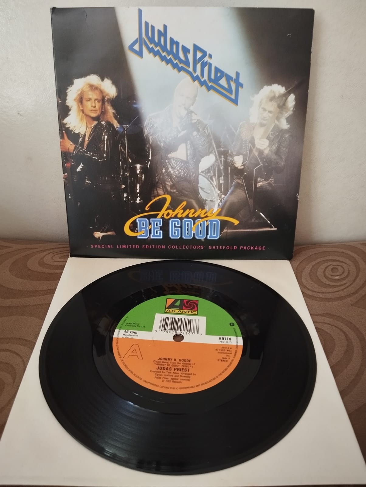 Judas Priest –  Johnny Be Good - 1988 İngiltere Basım  45lik Plak-2.EL