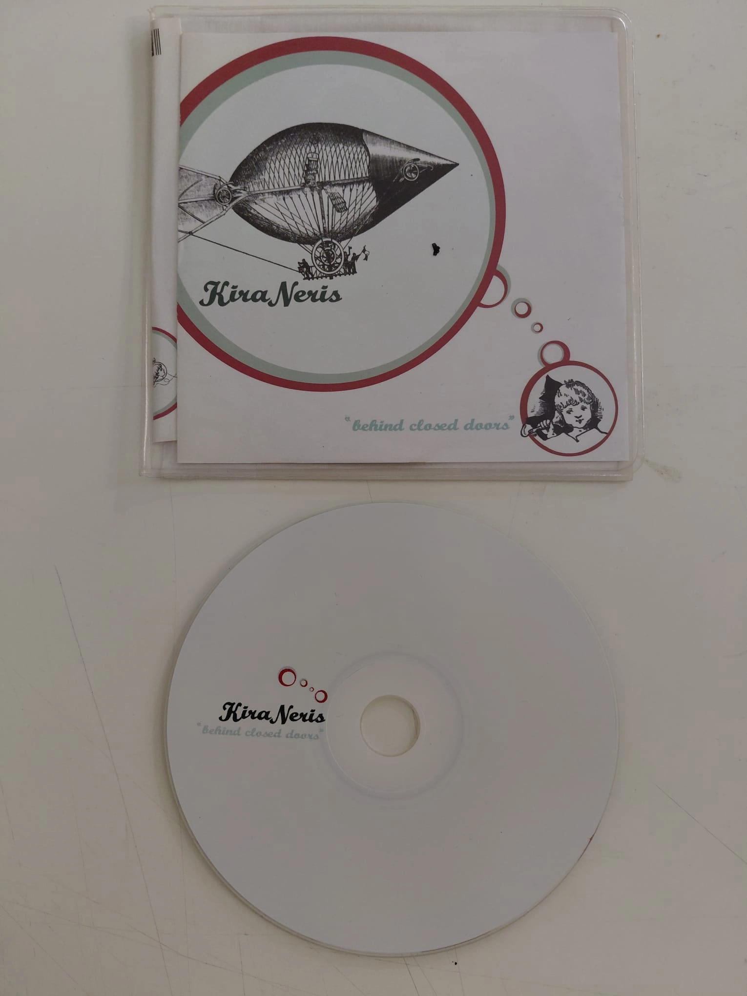 Kira Neris – Behind Closed Doors – 2007  İngiltere Basım - CD Albüm-2.el