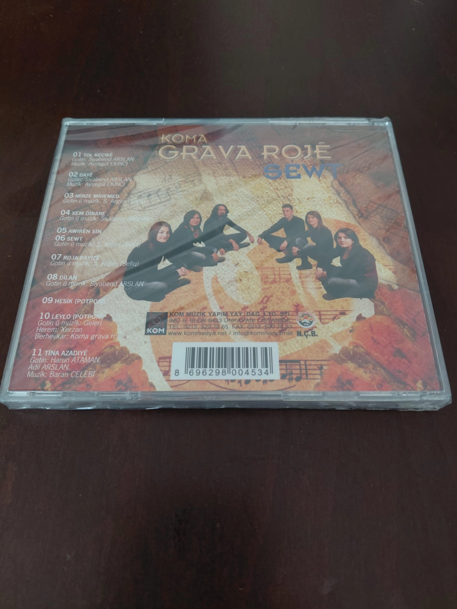 Koma Grava Roje  - Sewt  - 2011  Türkiye  Basım - CD Albüm /Açılmamış Ambalajlı/Kürtçe