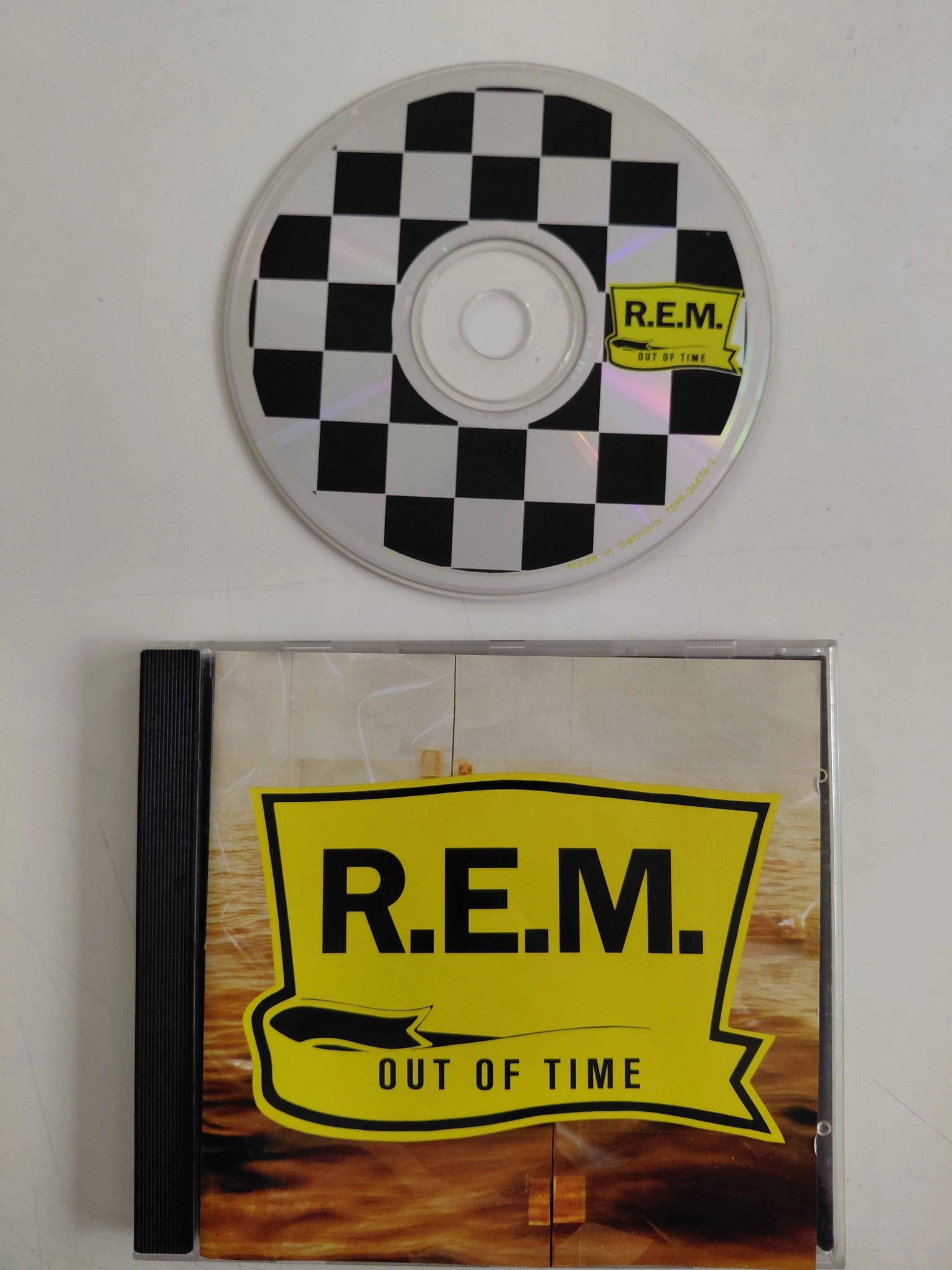 R.E.M.   –  Out Of Time - 1991  Avrupa  Basım - CD Albüm-2.el