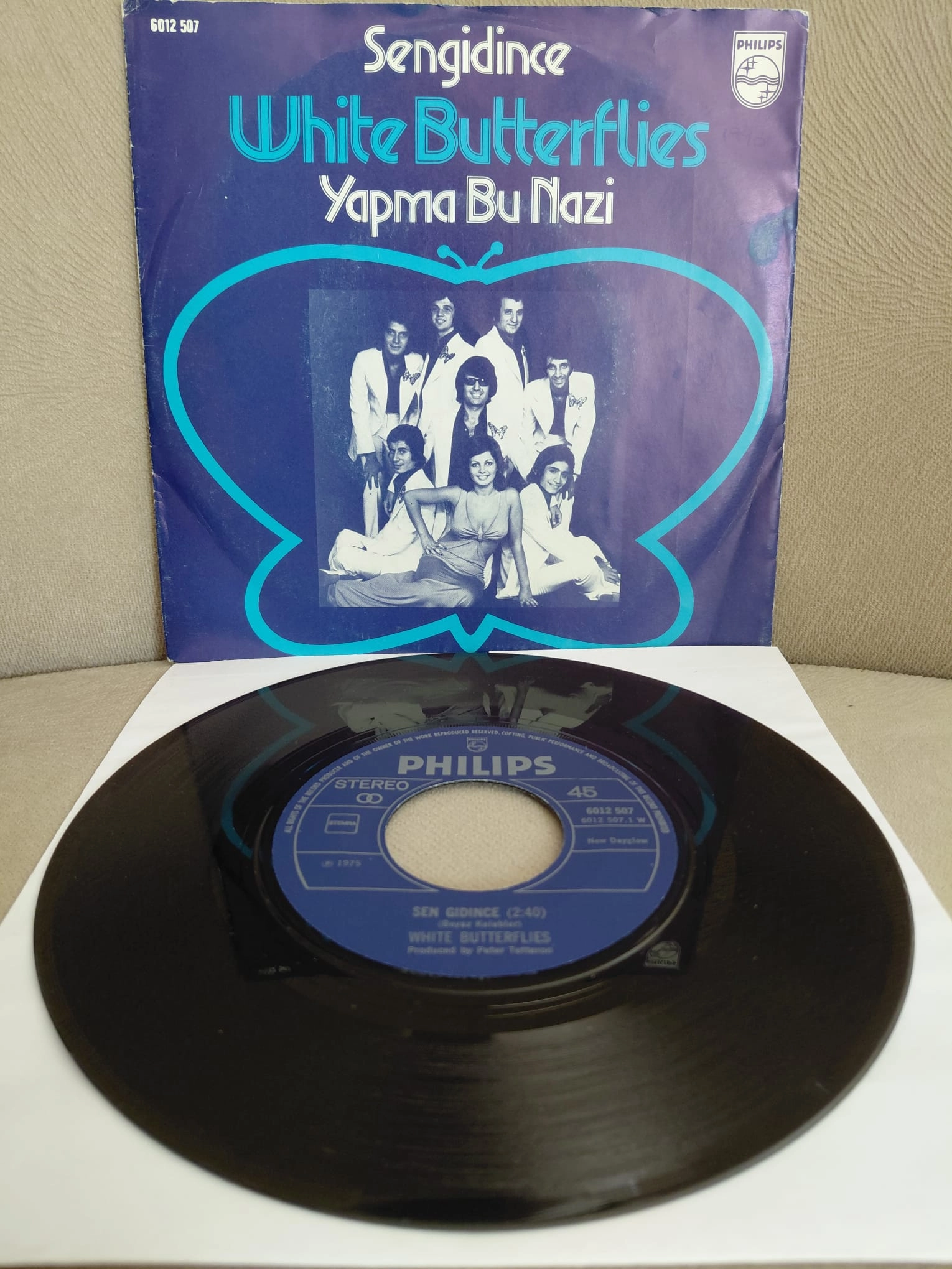 White Butterflies  – Sengidince / Yapma Bu Nazi - 1975 Hollanda  Basım 45’lik Plak-2.el