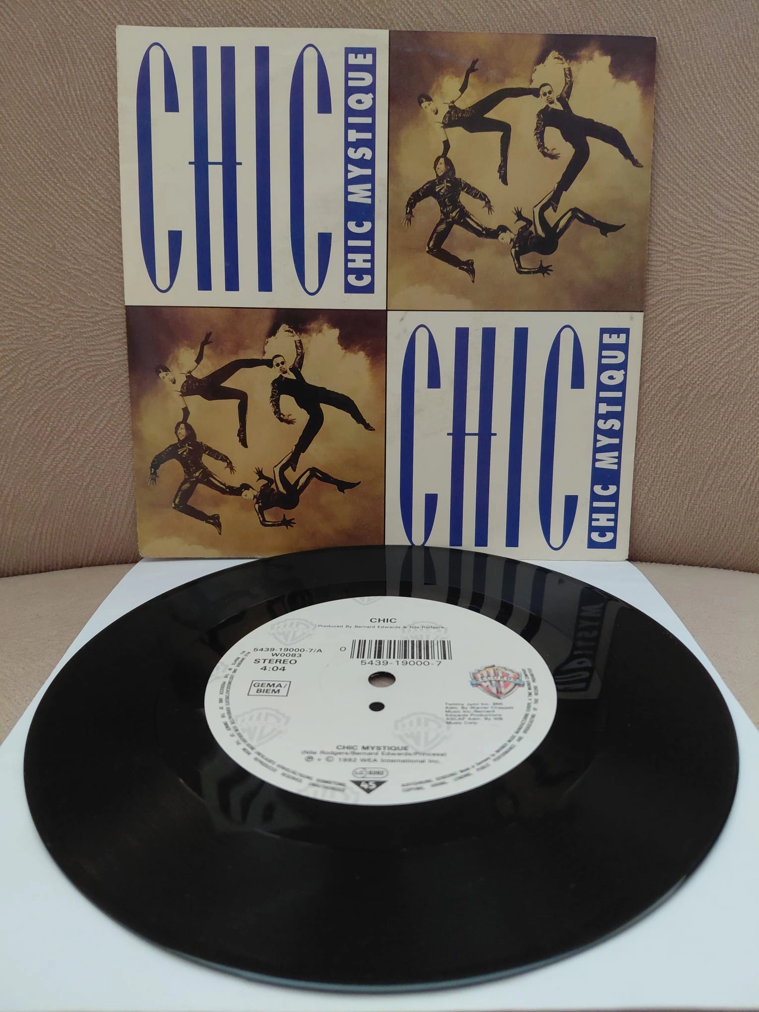 Chic  –  Chic Mystique  - 1992  İngiltere Basım 45’lik  Plak