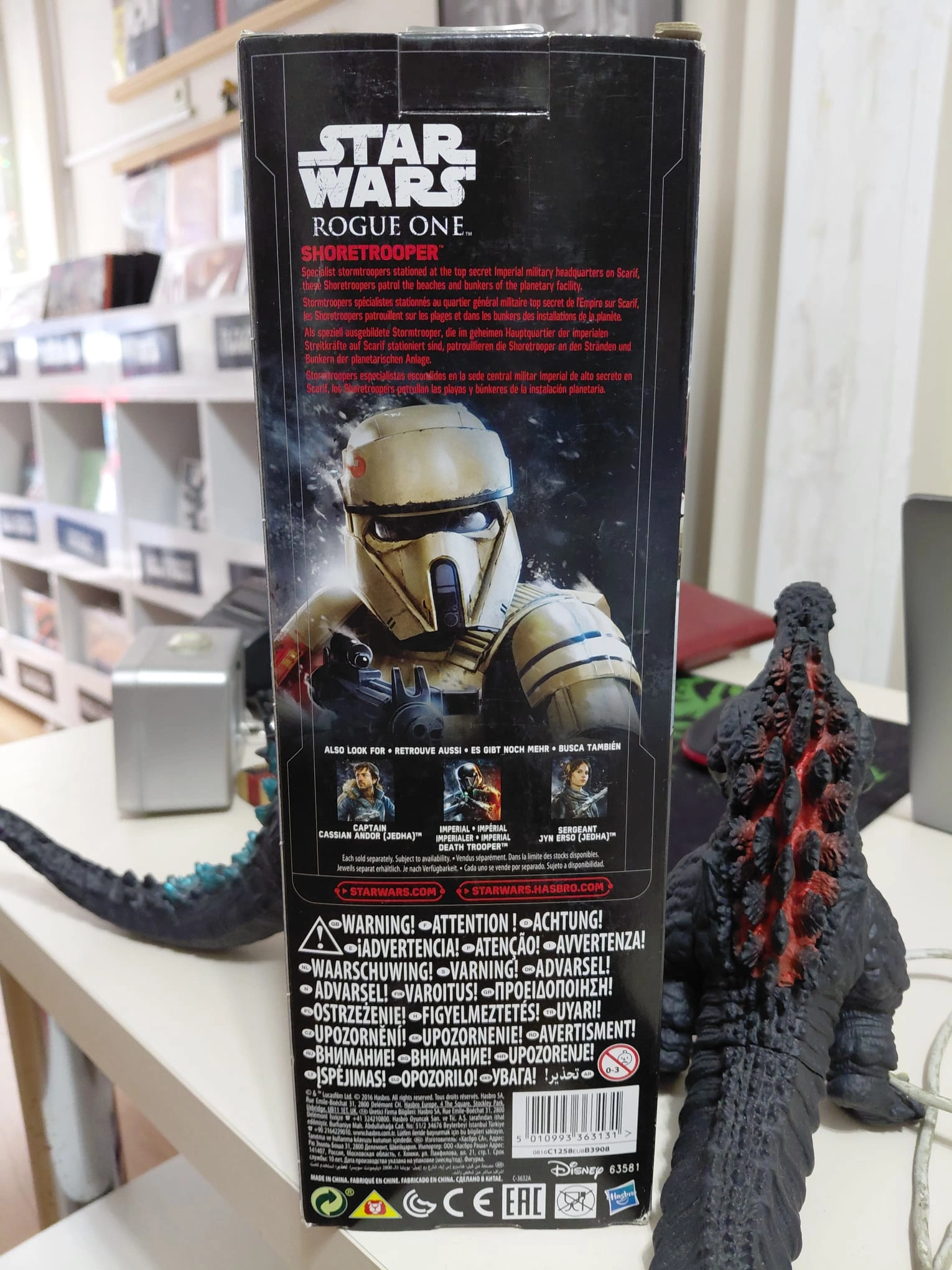 STAR WARS  - Rogue One / Shoretrooper  - Boy : 30 cm /12 inch (Figür)/ Açılmamış Ambalajlı