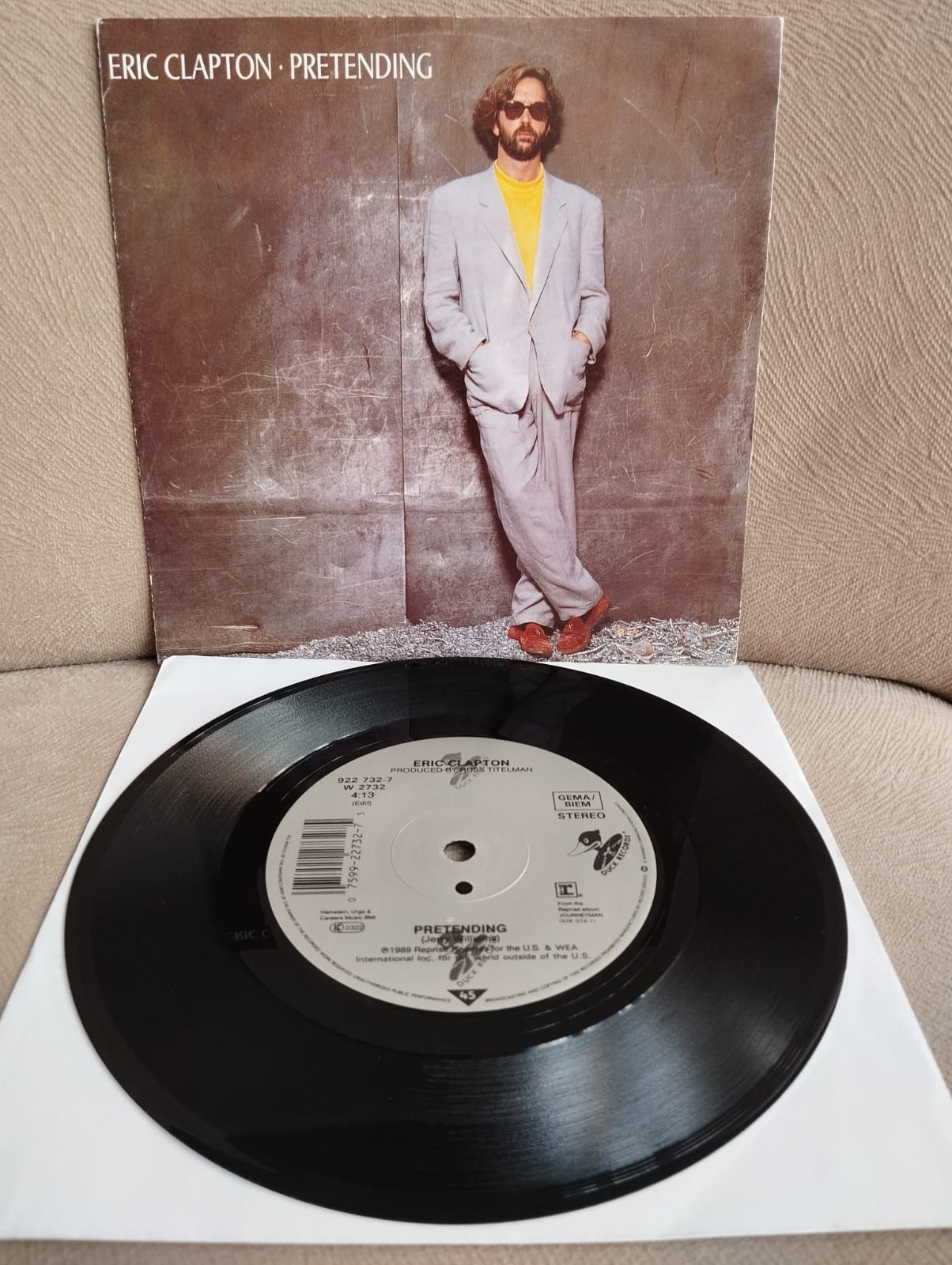 Eric Clapton – Pretending  - 1989 Almanya  Basım 45 LİK PLAK-2.el