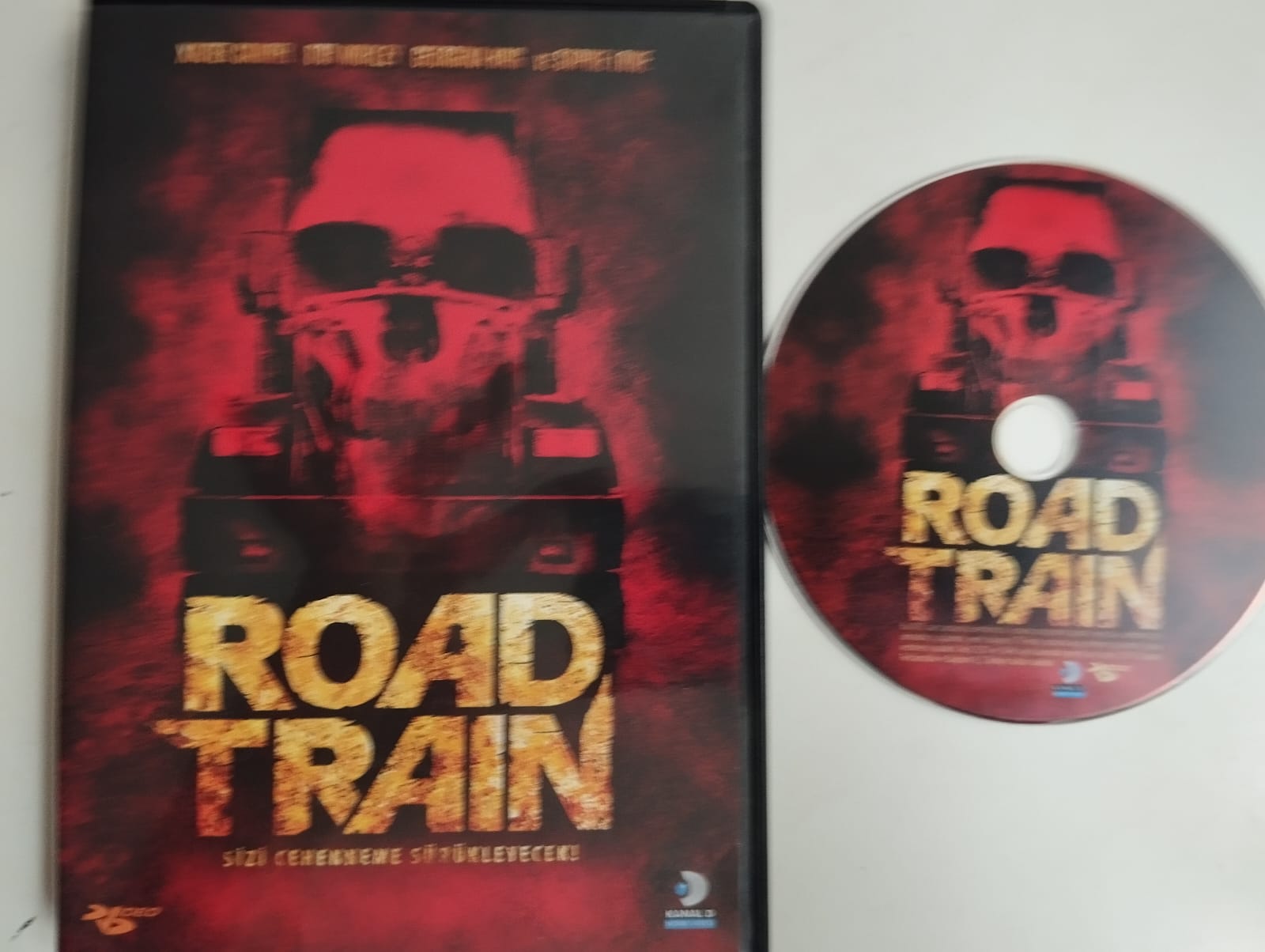 Road Train - 2. El DVD Film - 87 Dakika