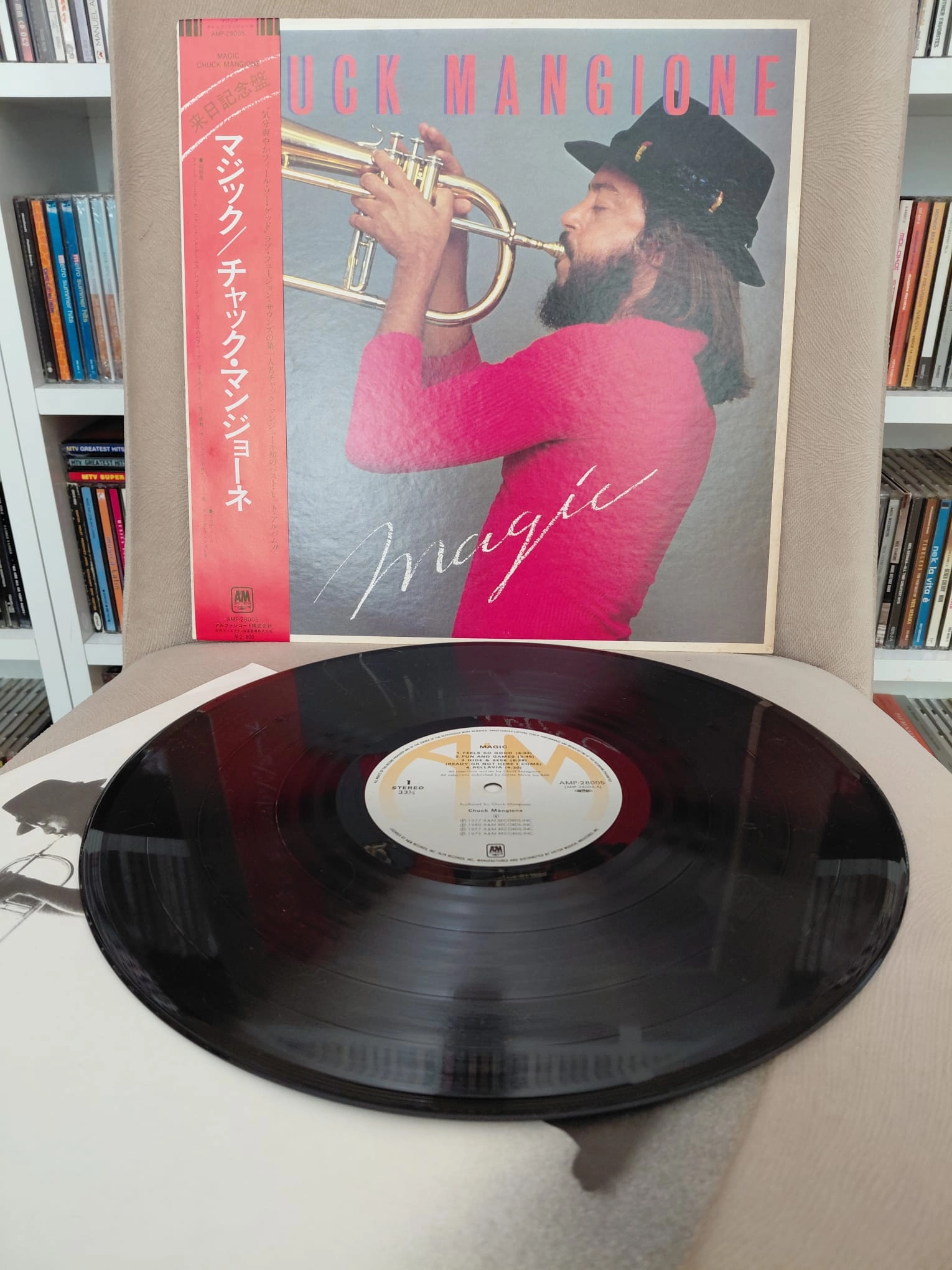 Chuck Mangione  –  Magic  - 1980  Japonya Basım LP Plak / Obili