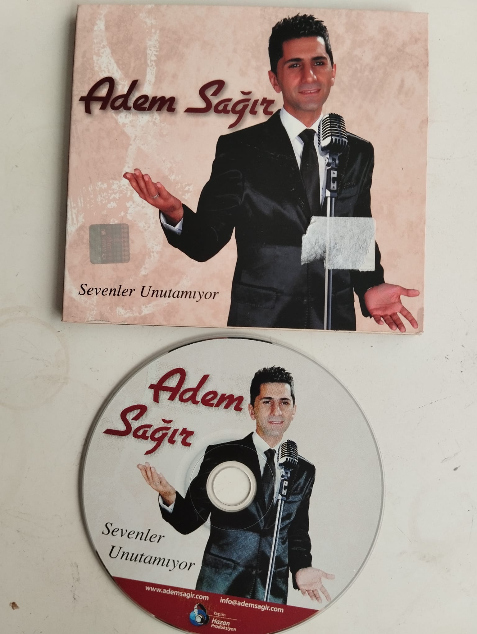 Adem Sağır / Sevenler Unutamıyor  -  Türkiye Basım - 2. El CD Albüm