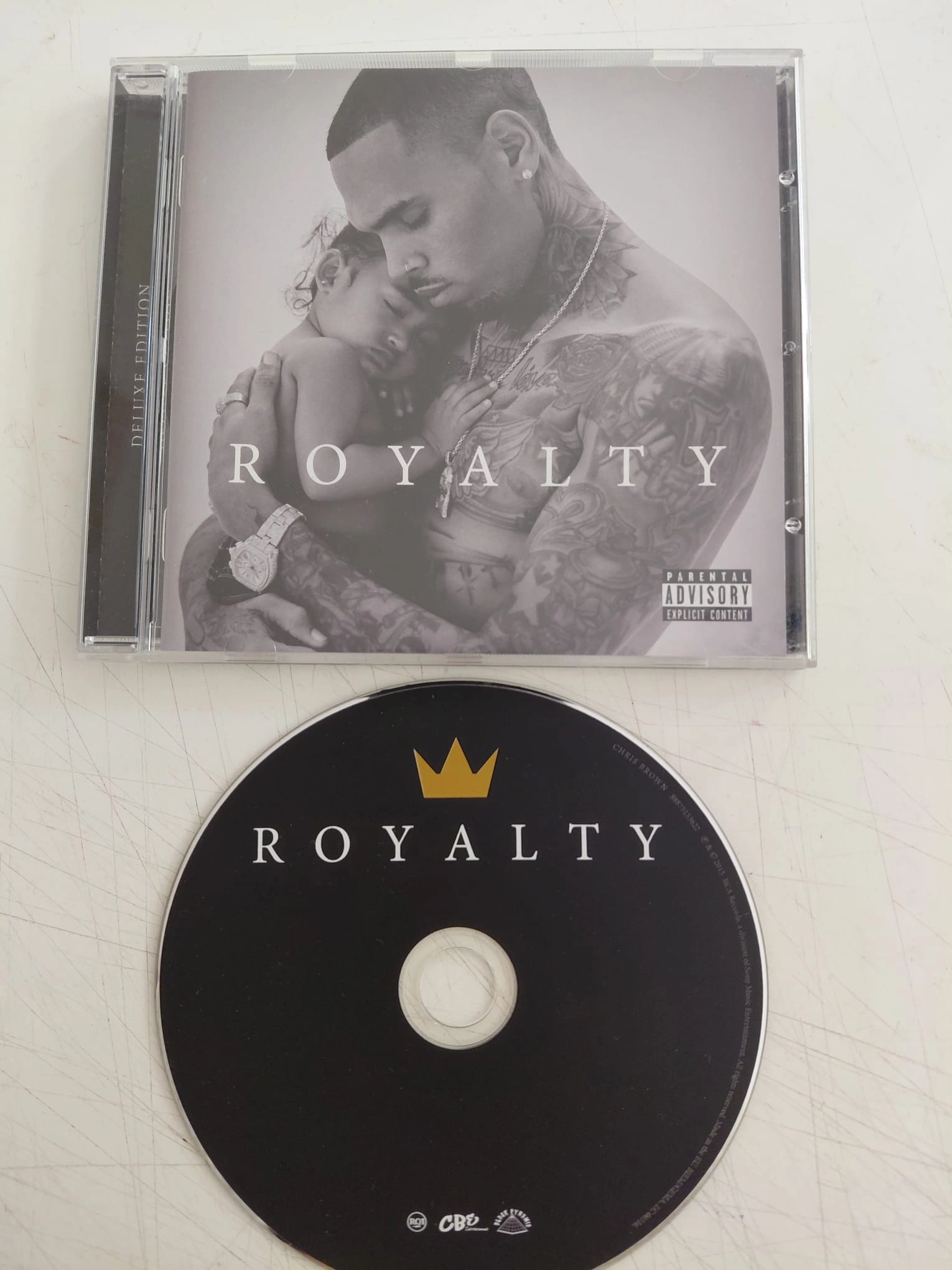 Chris Brown – Royalty - 2015 Avrupa Basım CD Albüm ( Hip Hop)-2.el
