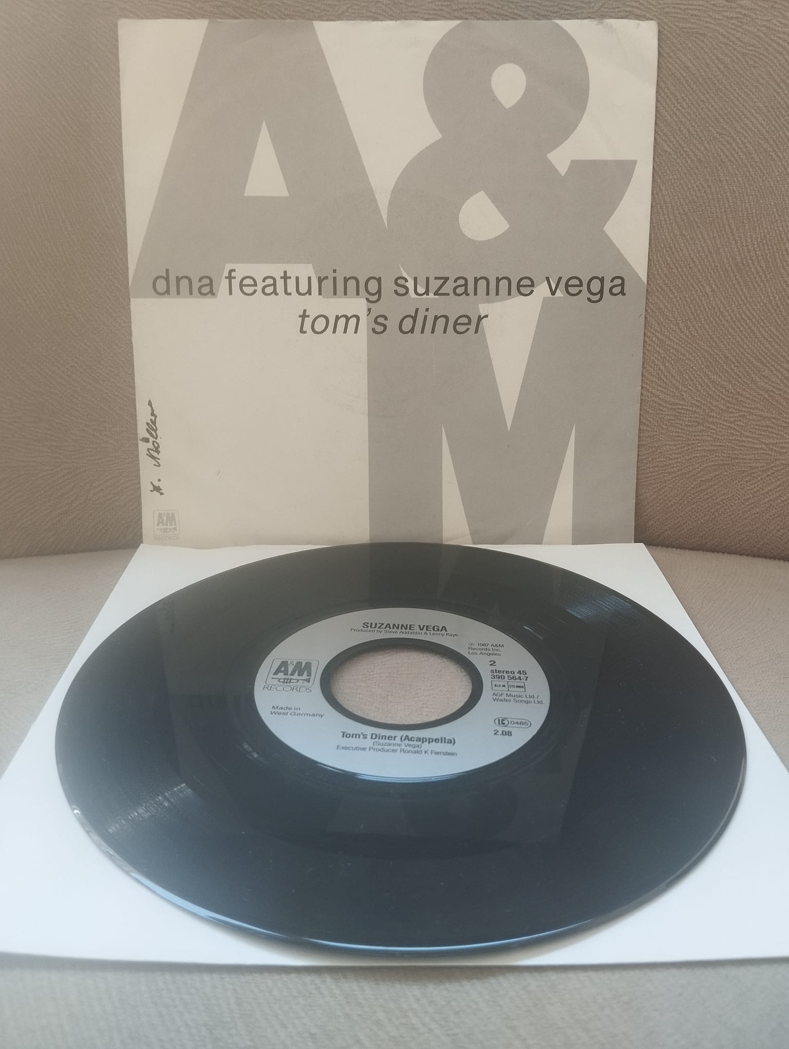 SUZANNE VEGA - Tom’s Diner - 1990 Almanya Basım 45 lik Plak-2.el