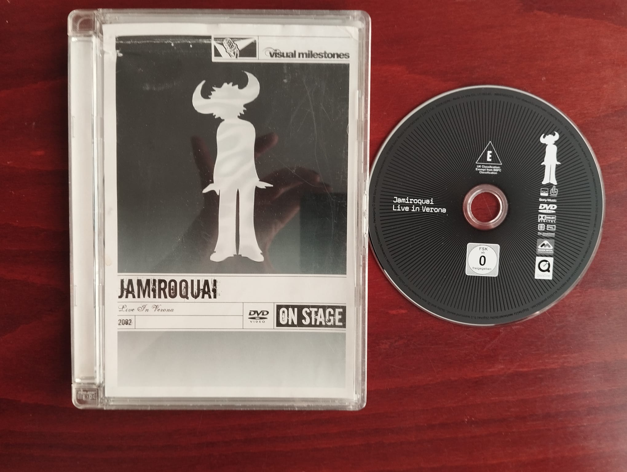 JAMIROQUAI - LIVE IN VERONA 2002 - AVRUPA BASIM KONSER  DVD - DVD-Video-2.EL