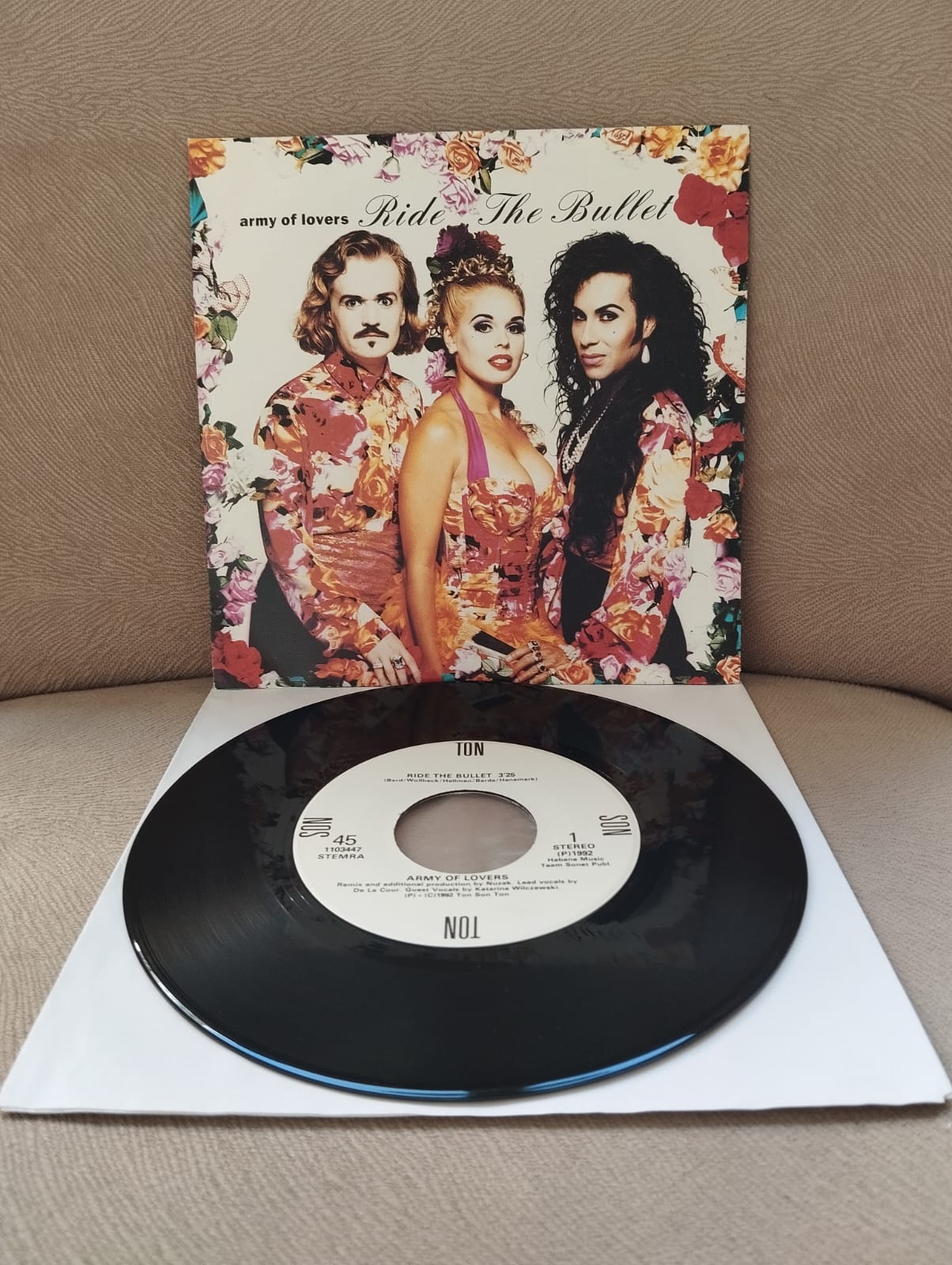 ARMY OF LOVERS -  Ride The Bullet -  1992 Hollanda Basım 45lik Plak-2.el