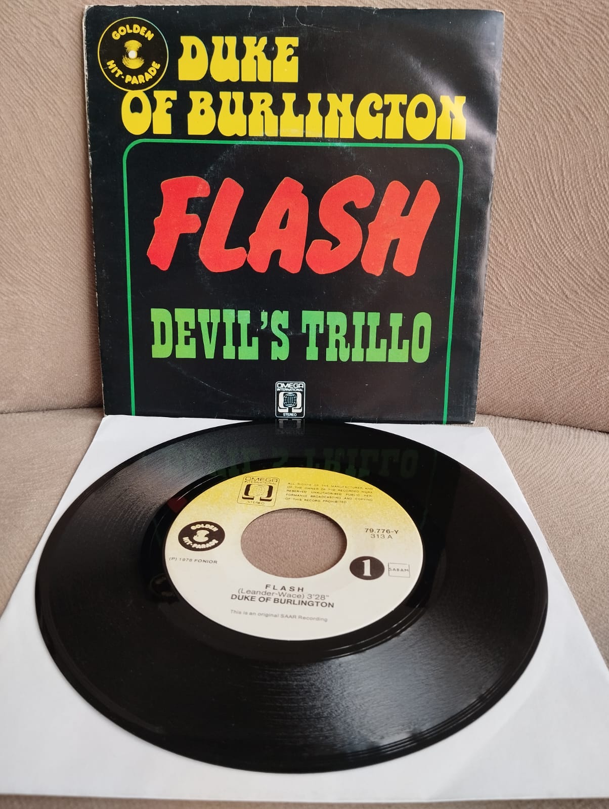 DUKE OF BURLINGTON - Flash / Devil’s Trillo -  1978 Belçika  Basım 45’LİK PLAK-2.el