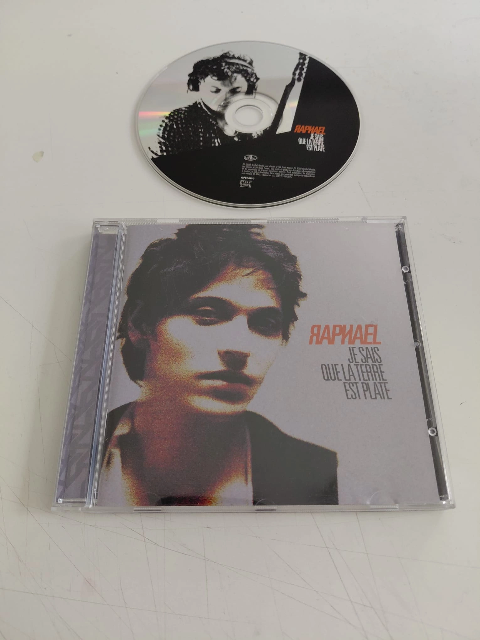 Raphael  – Je Sais Que La Terre Est Plate – 2008  Kanada Basım - CD Albüm-2.el