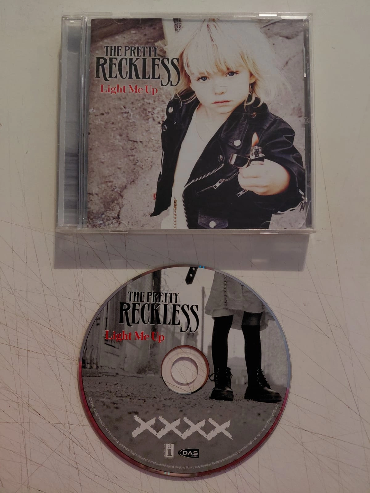 The Pretty Reckless – Light Me Up -  2010  Avrupa Basım CD Albüm-2.el