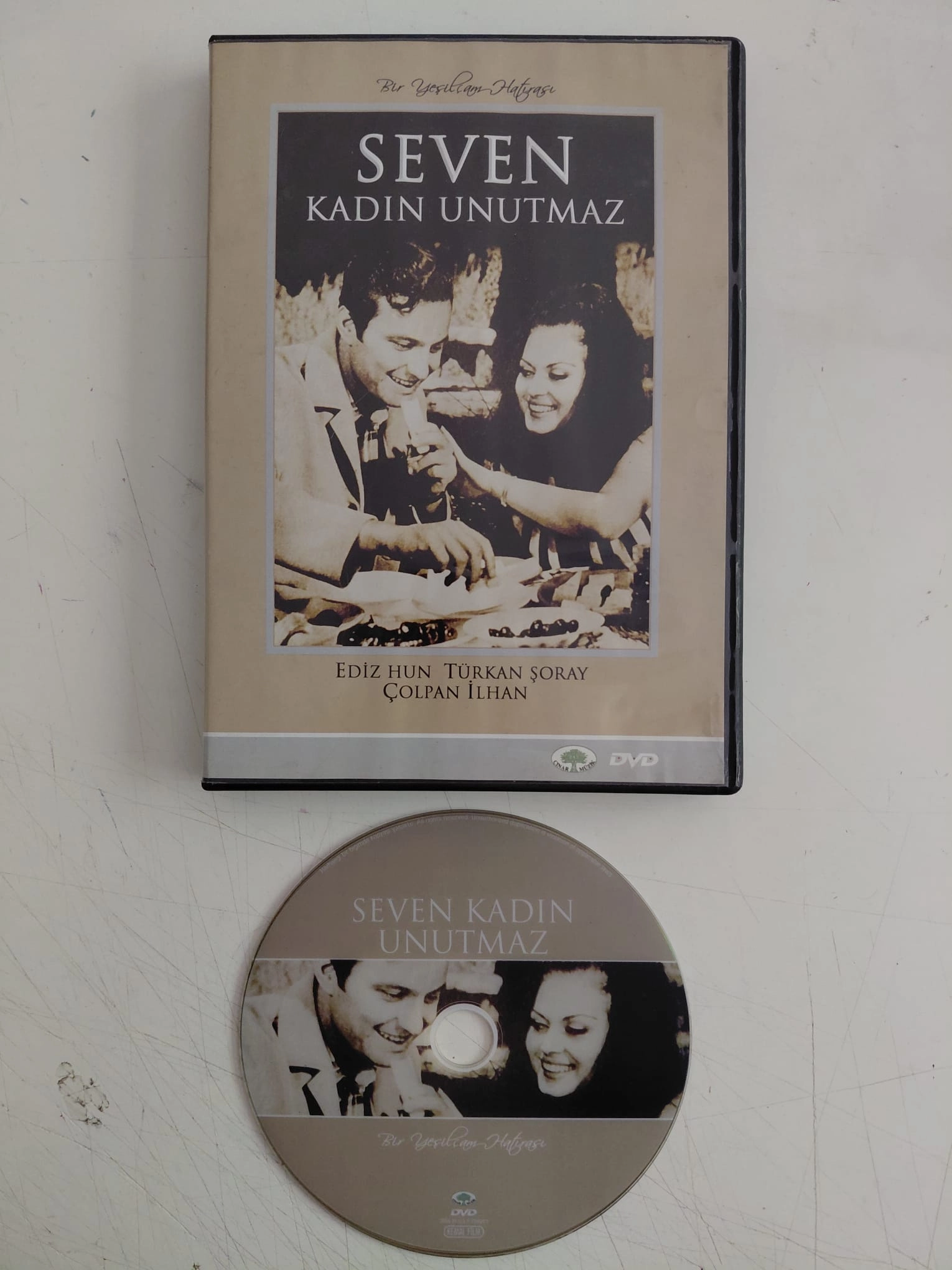 Seven Kadın Unutmaz -  Ediz Hun / Türkan Şoray / Çolpan İlhan  -   DVD Film-2.el