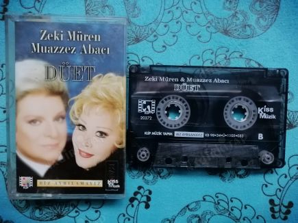 ZEKİ MÜREN / MUAZZEZ ABACI - DÜET - 1998 Türkiye Basım Kaset -2.el