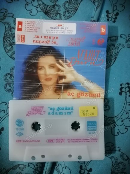 NÜKHET DURU - AÇ GÖZÜNÜ ADAMIM - 1991  BASIM KASET