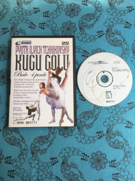 PYOTR ILYICH TCHAIKOVSKY KUĞU GÖLÜ / BALE 4 PERDE - 83 DAKİKA DVD FİLM -2.EL