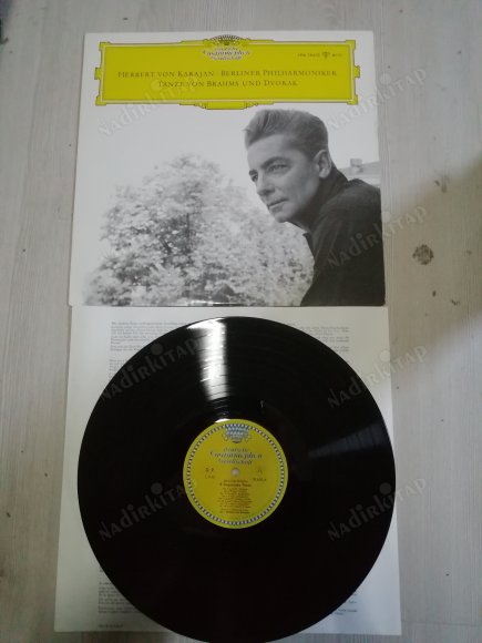 HERBERT VON KARAJAN VE BERLİN FİLARMONİ  - Brahms* / Dvořák* ‎– Tänze Von Brahm -  1962 ALMANYA  BASIM  LP ALBÜM NADİR 33 LÜK PLAK