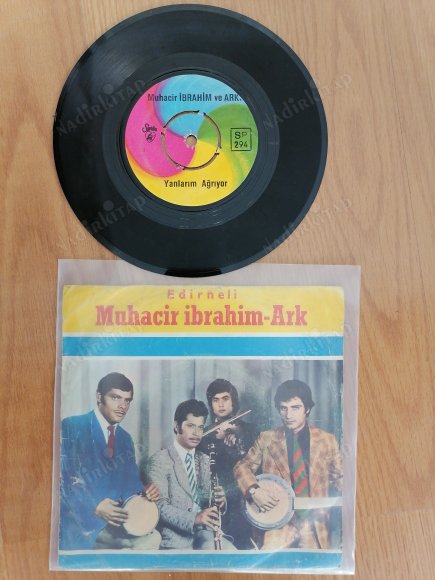 MUHACİR İBRAHİM - SEPETÇİ ROMANI / YANLARIM AĞRIYOR - 45 lik Türkçe Plak