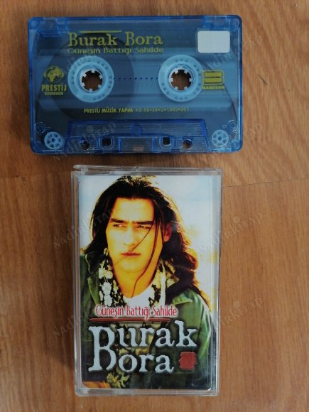 BURAK BORA - GÜNEŞİN BATTIĞI SAHİLDE  - 1998 TÜRKİYE BASIM KASET ALBÜM