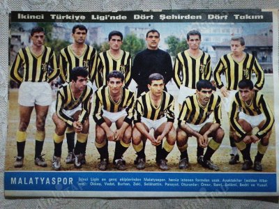 1967 MALATYASPOR  FUTBOL TAKIMI  Hayat Dergisi Orta Boy  Poster  24x16 cm
