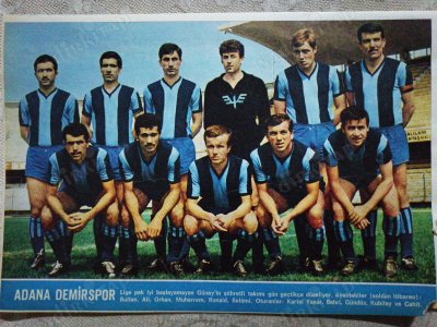 1967 ADANA DEMİRSPOR FUTBOL TAKIMI  Hayat Dergisi Orta Boy  Poster  24x16 cm