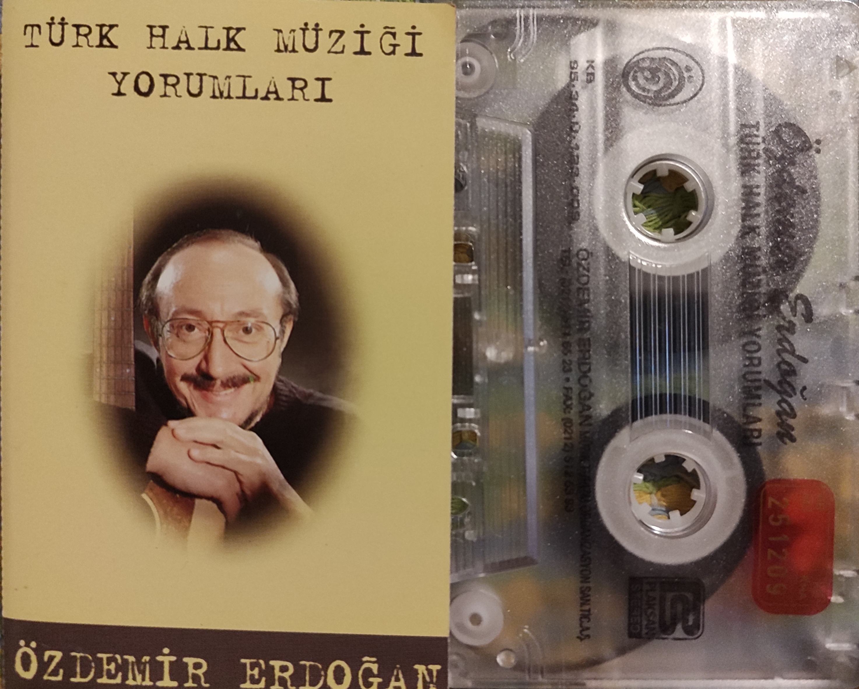 ÖZDEMİR ERDOĞAN - Türk Halk Müziği Yorumları  - 1995 Türkiye Basım Kaset Albüm 2. el