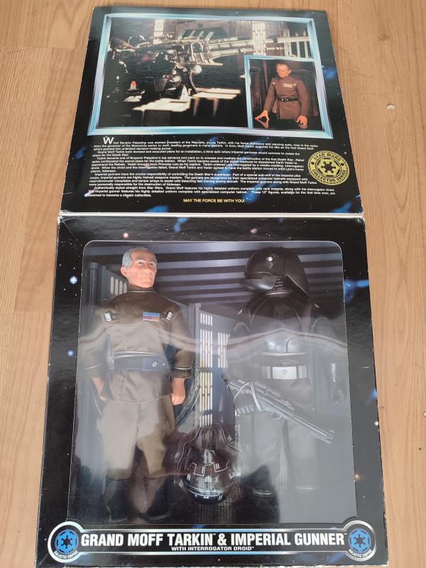 STAR WARS - Grand Moff Tarkin & Imperial Gunner - 1997 Model Nadir Star Wars Figürü