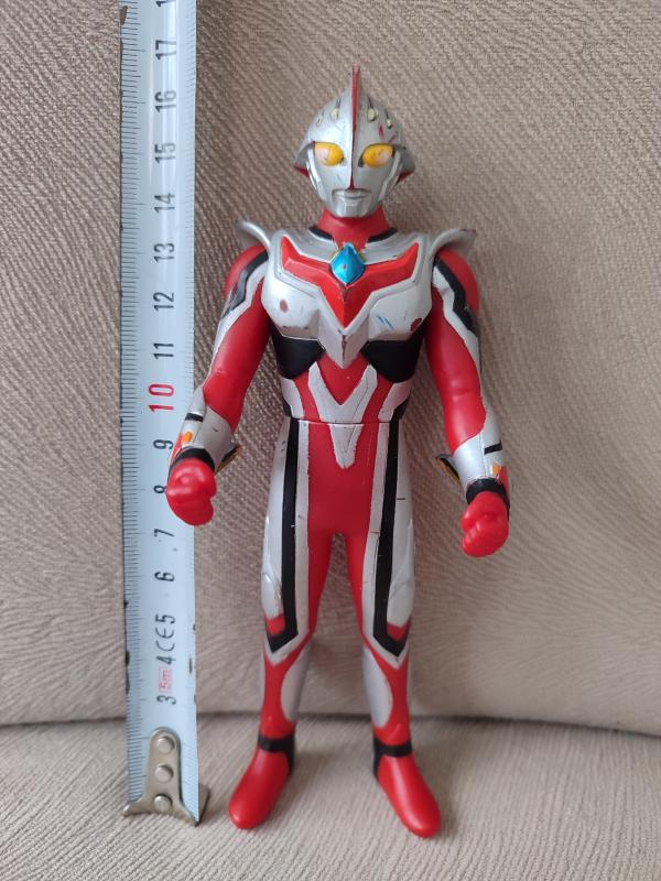 JAPON ULTRAMAN NEXUS FİGÜRÜ - 16.5 cm Boyunda 2004 Bandai Yapımı 2. EL