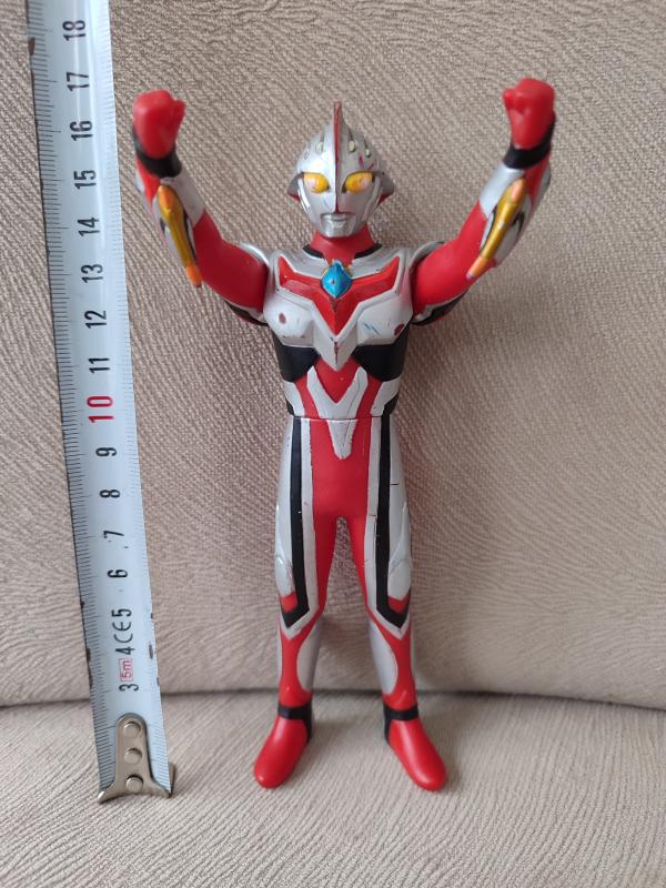 JAPON ULTRAMAN NEXUS FİGÜRÜ - 16.5 cm Boyunda 2004 Bandai Yapımı 2. EL