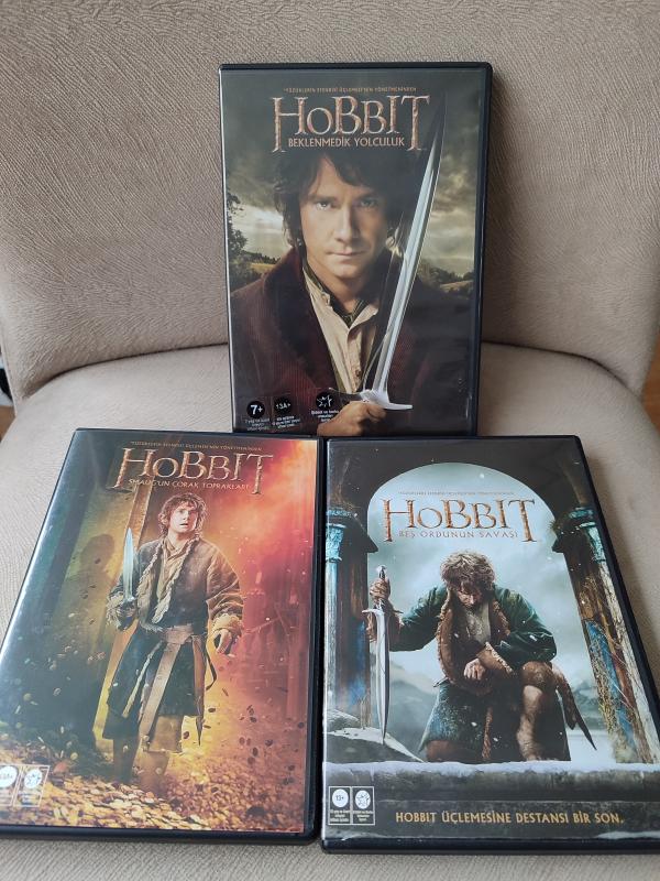 HOBBIT - Beklenmedik  Yolculuk / Smaug’un Çorak Toprakları / Beş Ordunun Savaşı - 3 DVDlik Set 2.el