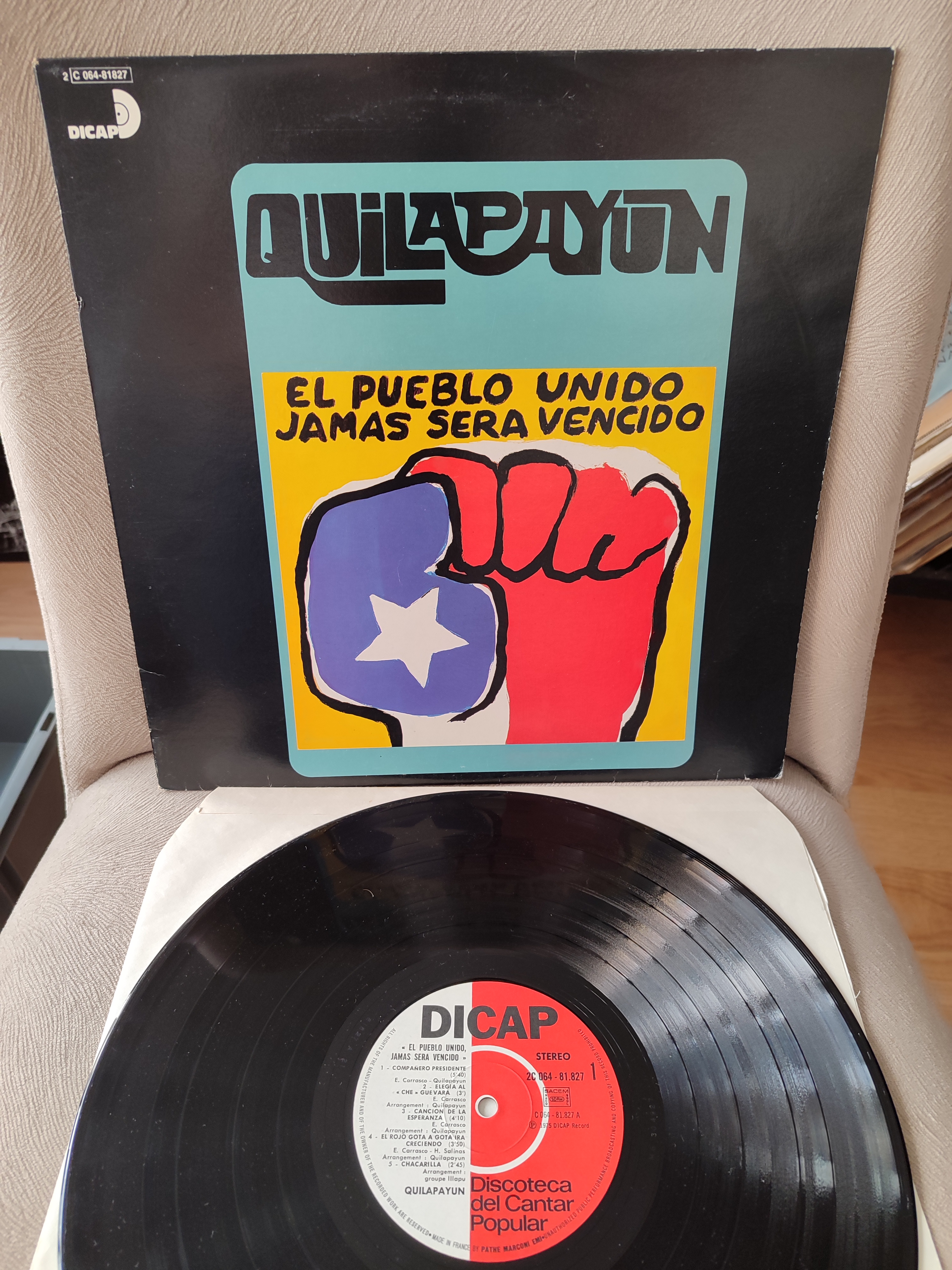 QUILAPAYUN - El Pueblo Unido, Jamas Sera Vencido - 1975 Fransa Basım 33lük LP Albüm 2. EL