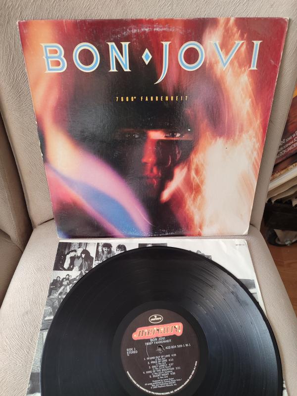 BON JOVI - 7800° Fahrenheit - 1985 USA Basım - 33 lük LP Plak Albüm 2. el
