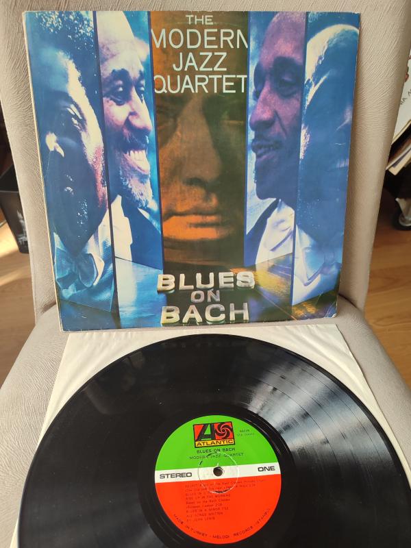 THE MODERN JAZZ QUARTET - Blues on Bach - 1974 Türkiye Basım 33 lük LP Plak 2.EL